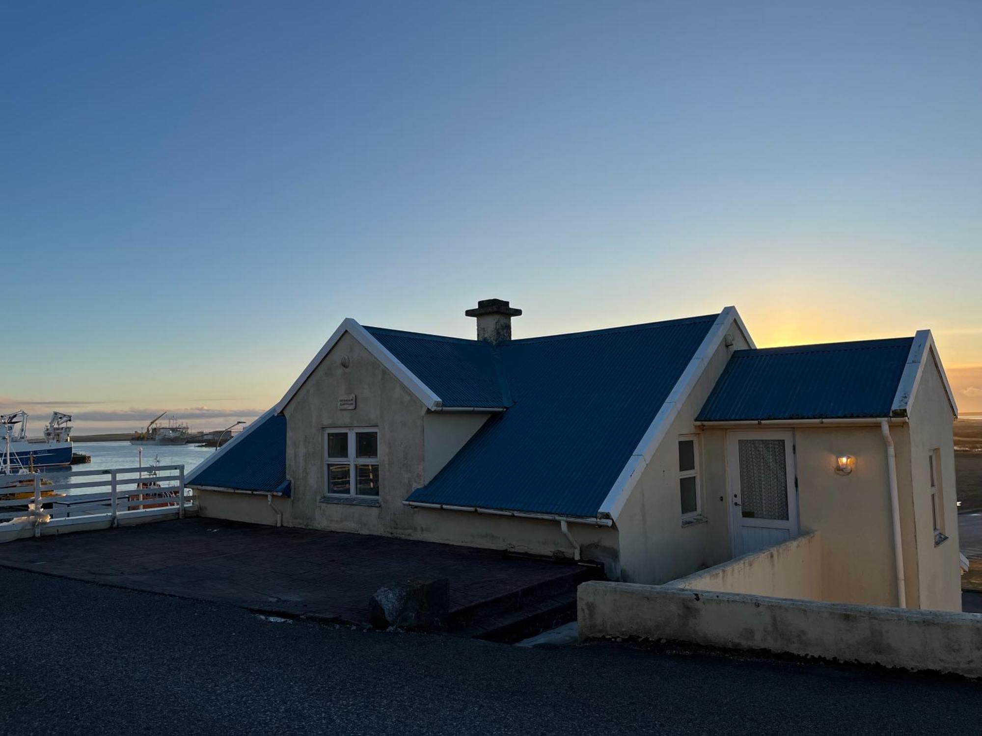 Hvammur Apartments By The Harbour Höfn Buitenkant foto