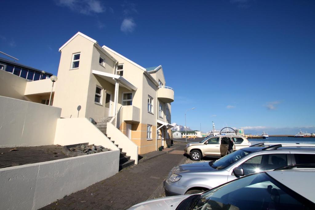 Hvammur Apartments By The Harbour Höfn Buitenkant foto